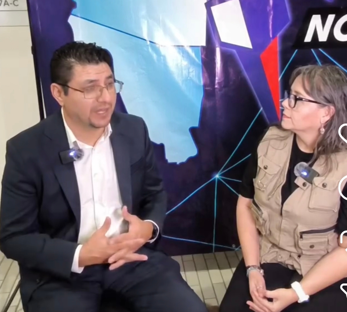 Video- Entrevista a Abel León coordinador de la Feria de Negocios. U of A.