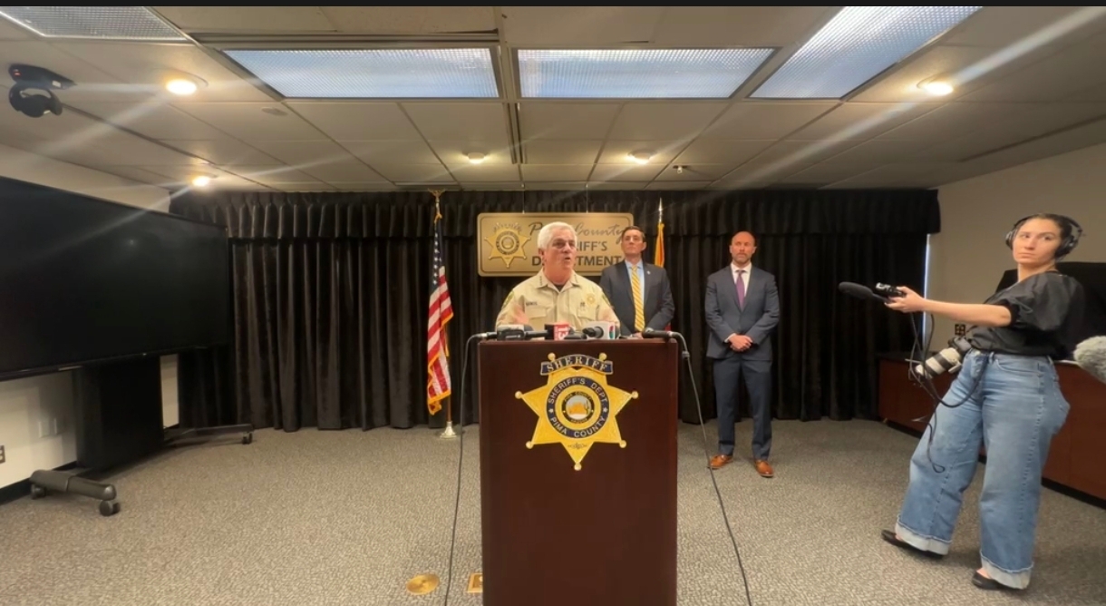 Se enfrentan a tiros agentes de la Patrulla Fronteriza con fugitivo en el sur de Arizona