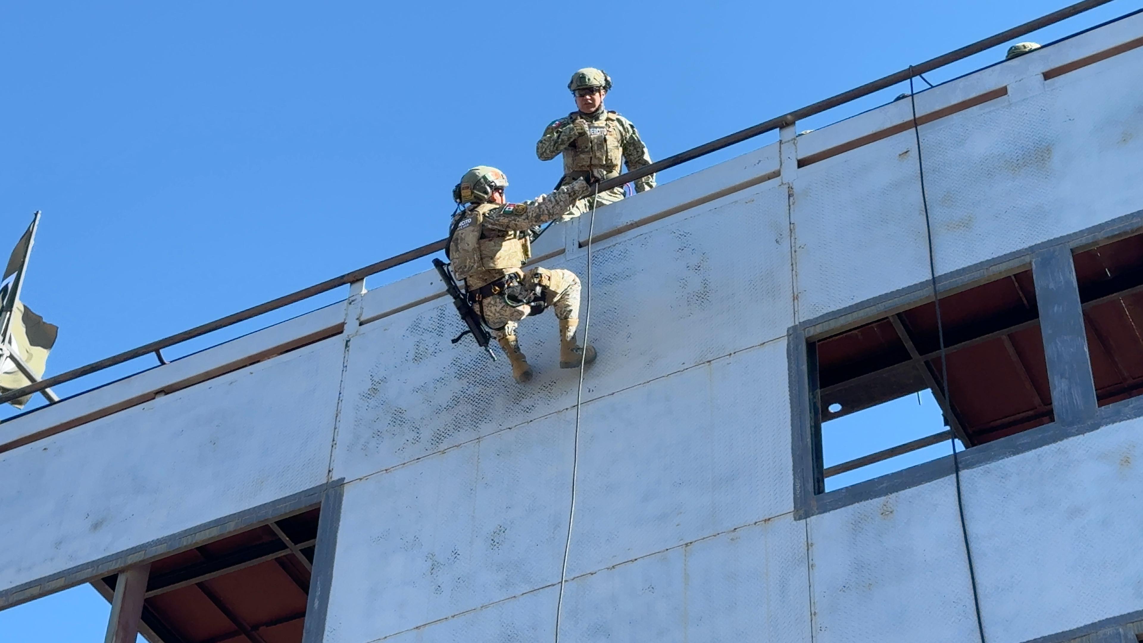 Realiza Ejército demostración militar en Nogales por su mes conmemorativo