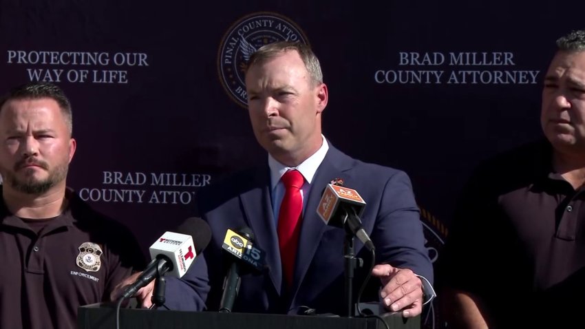 Choque legal en Pinal: fiscal defiende acuerdo con ICE pese a bloqueo judicial