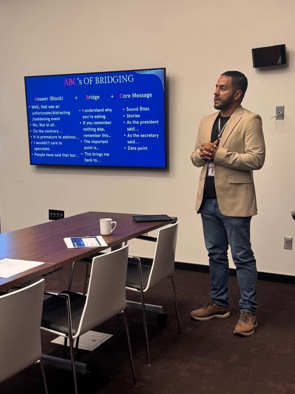Director de InfoNogales participa como ponente en capacitación para personal diplomático en Nogales, Arizona